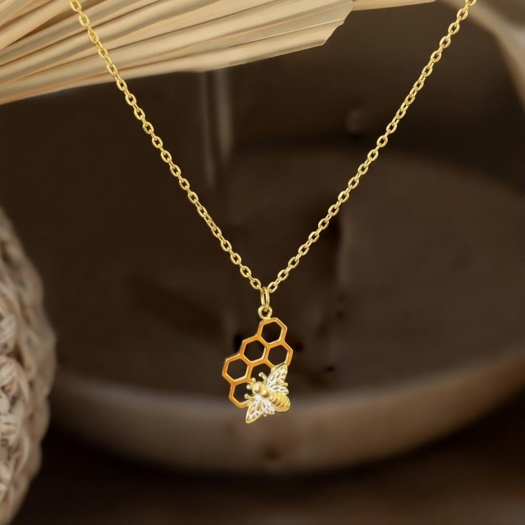 Collier abeille minimaliste