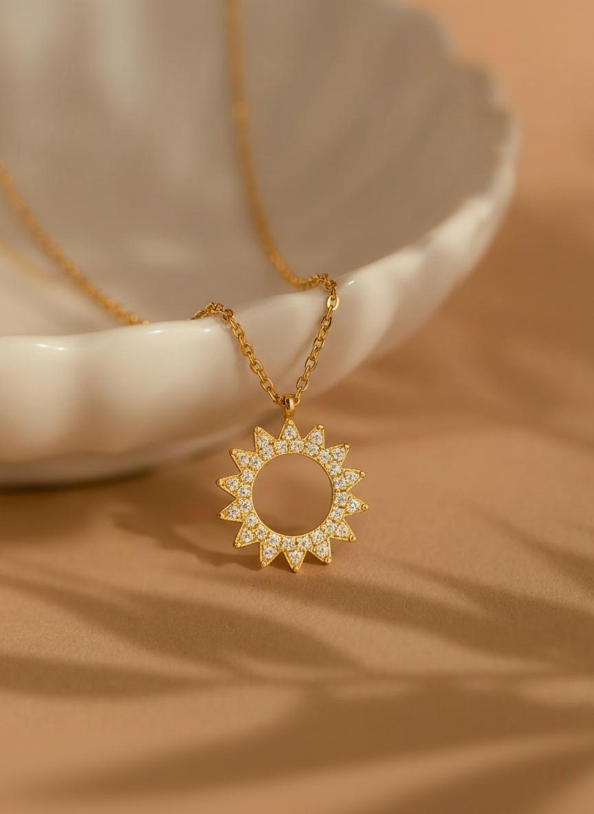Collier soleil en diamants pavés