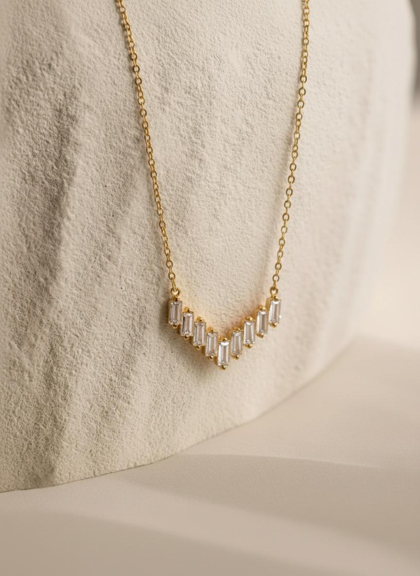 Collier avec cristaux multi diamants