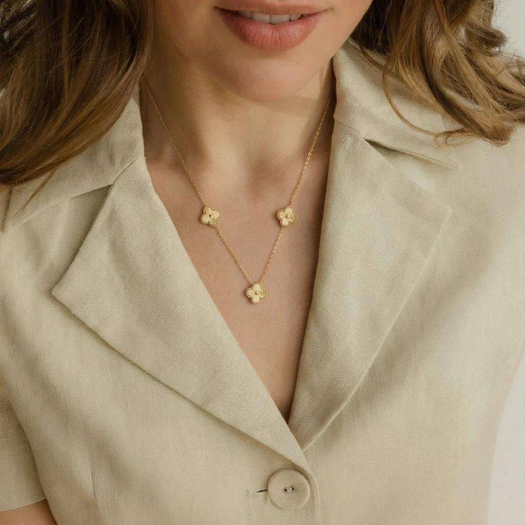 Collier trèfle à quatre feuilles