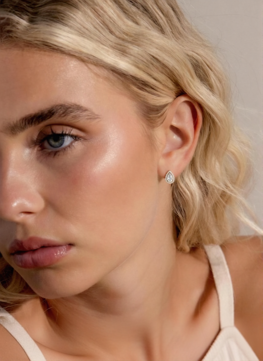 Boucles d'oreilles fines en forme de larme
