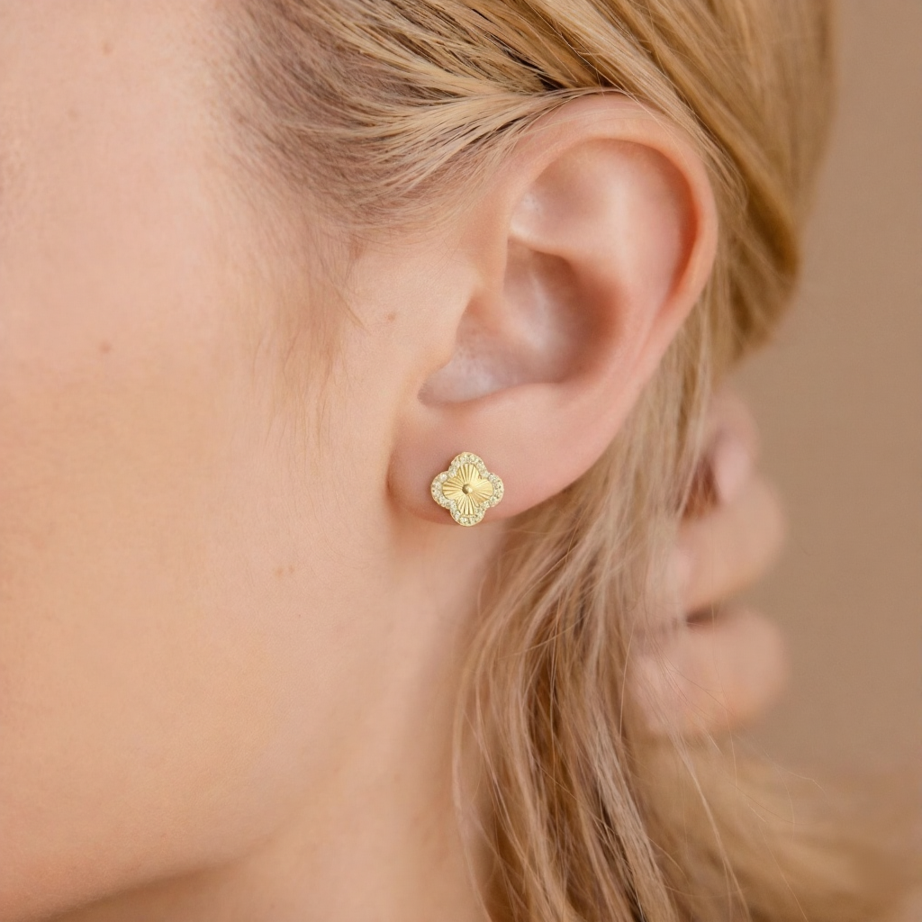 Boucles d'oreilles fleurs à quatre feuilles