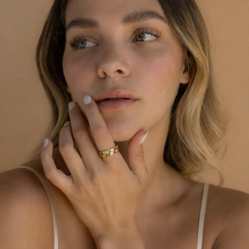 Bague en diamant ruche d'abeille